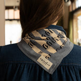 Petit foulard Manika - School is cool